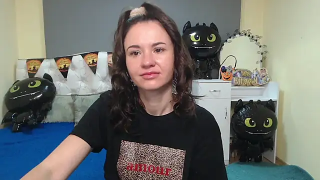 Snapshot of KaraCriegs chatting on October 2025 05:24:02 PM KaraCriegs online show from October 2025 05:24:02 PM