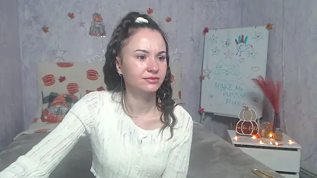 KaraCriegs online show from November 2025 06:28:01 PM