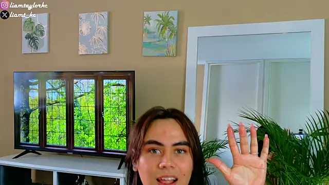 Liam Taylor online show from December 2025 09:21:02 PM