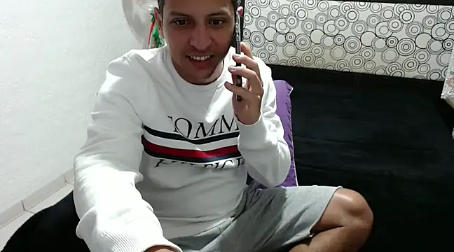 Snapshot of Bamban1419_ chatting on February 2025 12:11:02 PM Bamban1419  online show from February 2025 12:11:02 PM