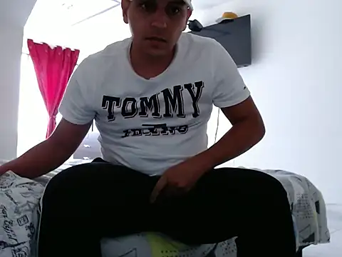 Snapshot of Bamban1419_ chatting on September 2025 02:39:02 PM Bamban1419  online show from September 2025 02:39:02 PM