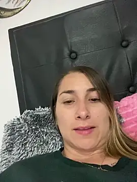 Iris love18 online show from February 2025 03:13:02 AM