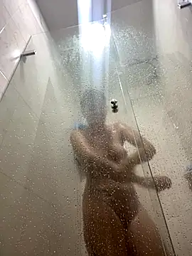 Iris love18 online show from October 2025 11:06:02 AM