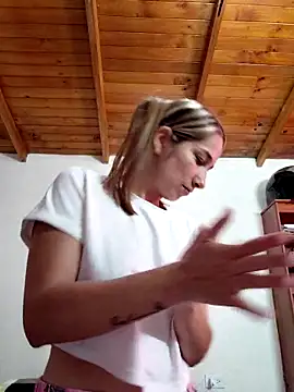 Iris love18 online show from March 2026 02:23:01 PM