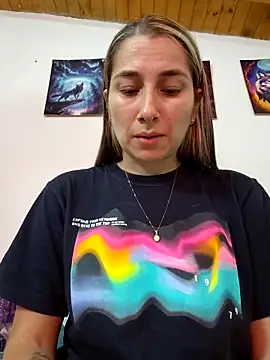 Iris love18 online show from March 2026 04:02:01 PM