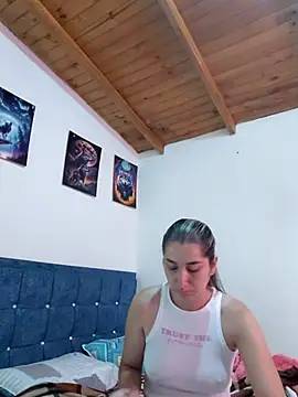 Snapshot of Iris_love18 chatting on June 2026 01:43:02 PM Iris love18 online show from June 2026 01:43:02 PM
