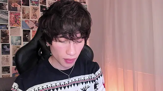 liamelf online show from December 2024 06:35:01 AM