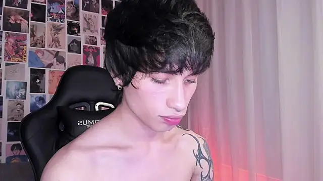 liamelf online show from March 2025 04:56:01 AM