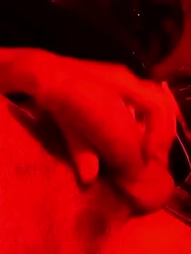 Tron0107 online show from April 2026 09:46:01 PM