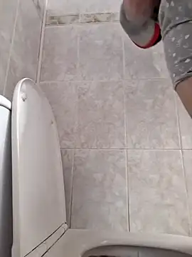 Javier bear online show from February 2025 01:55:02 PM