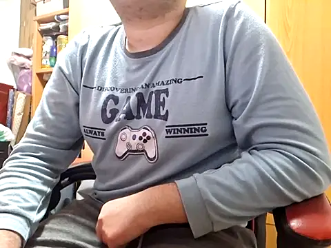 Javier bear online show from March 2025 10:10:02 PM