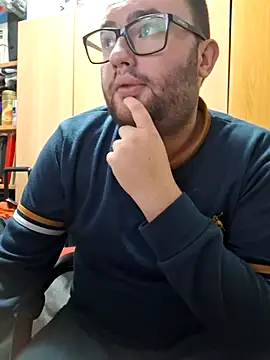 Javier bear online show from March 2025 11:11:02 PM