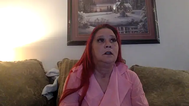 Snapshot of LexxiLeeds chatting on October 2025 10:46:02 AM LexxiLeeds online show from October 2025 10:46:02 AM