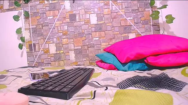 Snapshot of MaidenGame chatting on July 2026 02:53:02 PM MaidenGame online show from July 2026 02:53:02 PM