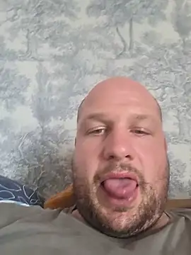 Snapshot of destructeur6 chatting on June 2026 05:57:02 PM destructeur6 online show from June 2026 05:57:02 PM