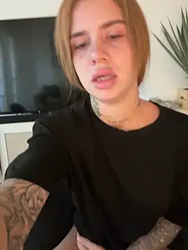 EmiliaCatalina online show from September 2025 07:24:02 PM