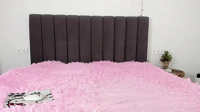 Mika Ray online show from February 2025 01:27:02 AM