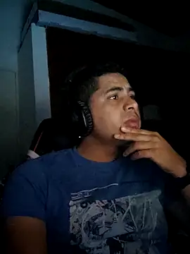 Snapshot of ElferXXX chatting on February 2025 05:05:02 AM ElferXXX online show from February 2025 05:05:02 AM