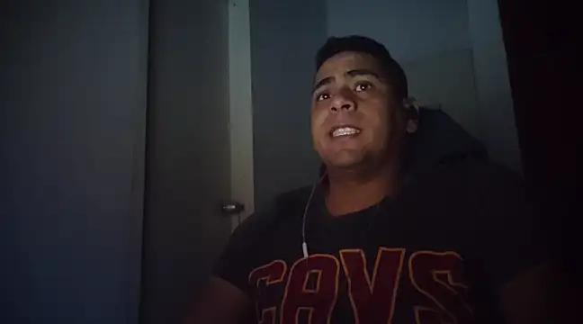 Snapshot of ElferXXX chatting on February 2025 04:25:01 AM ElferXXX online show from February 2025 04:25:01 AM