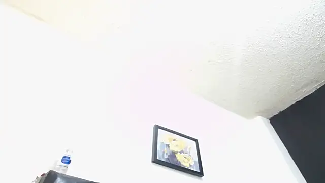 candyladyboy online show from April 2026 09:37:02 PM