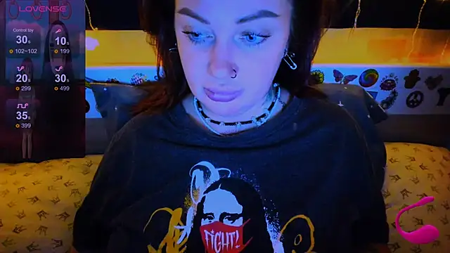 EllieOz online show from January 2025 02:17:02 PM