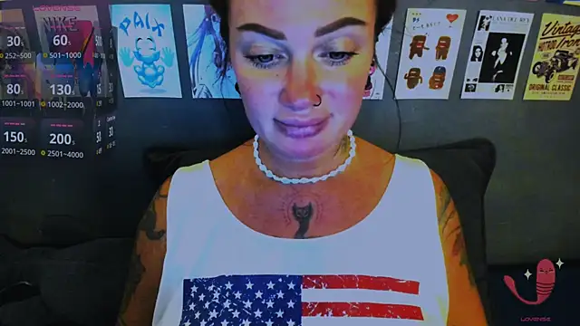 EllieOz online show from April 2026 05:49:01 PM