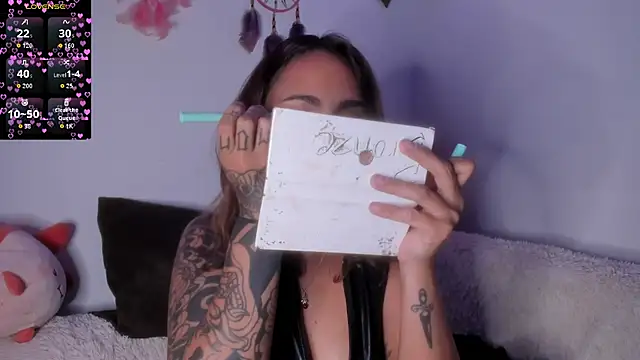 Violette-Ramirez01 online show from November 2025 11:17:01 PM