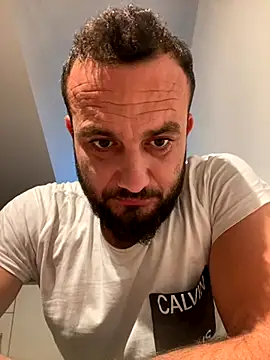 Snapshot of cosmin9000 chatting on October 2025 06:23:02 AM cosmin9000 online show from October 2025 06:23:02 AM