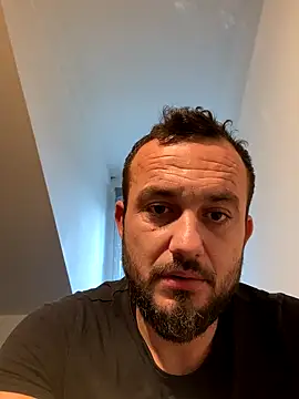 Snapshot of cosmin9000 chatting on October 2025 06:36:01 AM cosmin9000 online show from October 2025 06:36:01 AM