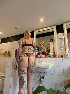 Stella-Kink online show from March 2026 01:52:01 PM