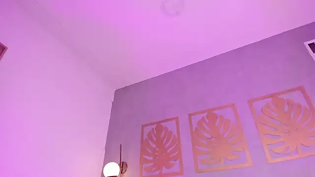 majo rosse  online show from April 2026 06:52:02 PM