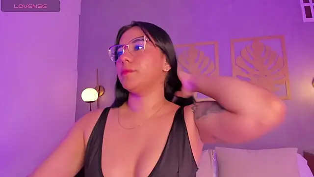 Snapshot of majo_rosse_ chatting on May 2026 07:12:01 PM majo rosse online show from May 2026 07:12:01 PM