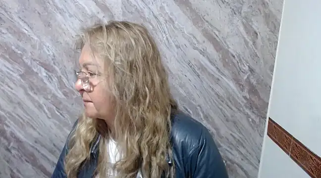 Mia Davies2 online show from February 2025 08:47:01 PM