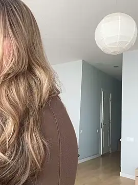 curvyflawless online show from January 2025 08:43:01 AM