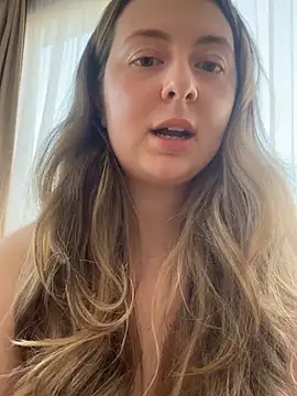 curvyflawless online show from March 2025 01:36:01 PM