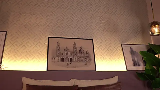 ElleDiane online show from March 2025 06:19:01 AM