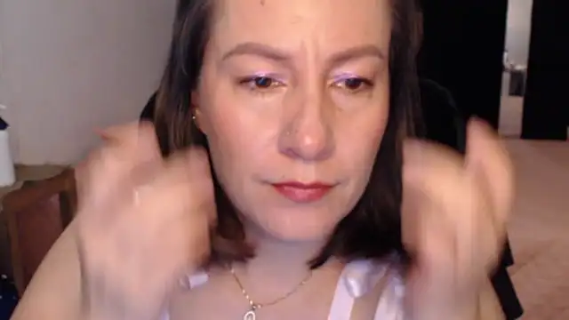 Snapshot of CATRINA-83 chatting on May 2026 12:12:02 PM CATRINA-83 online show from May 2026 12:12:02 PM