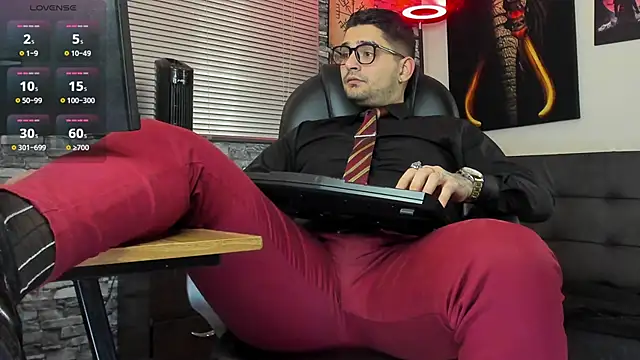 Snapshot of Nicolas_Fellener chatting on June 2026 04:17:01 AM Nicolas Fellener online show from June 2026 04:17:01 AM