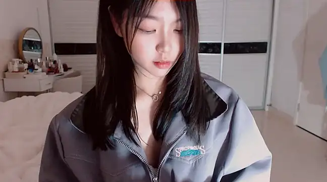 -Lucky Girl online show from February 2025 02:52:02 PM