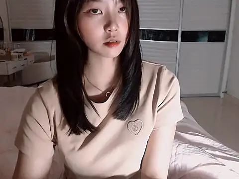 -Lucky Girl online show from March 2026 02:12:02 PM