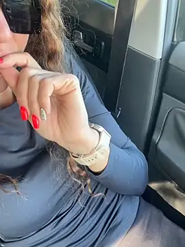 Snapshot of tmona1917 chatting on October 2025 09:17:01 AM tmona1917 online show from October 2025 09:17:01 AM