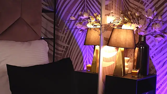 Snapshot of KatyaBelle chatting on November 2025 09:05:02 PM KatyaBelle online show from November 2025 09:05:02 PM