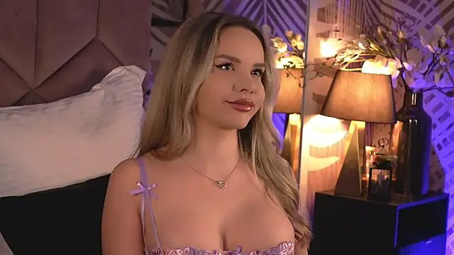 Snapshot of KatyaBelle chatting on February 2026 08:12:02 PM KatyaBelle online show from February 2026 08:12:02 PM