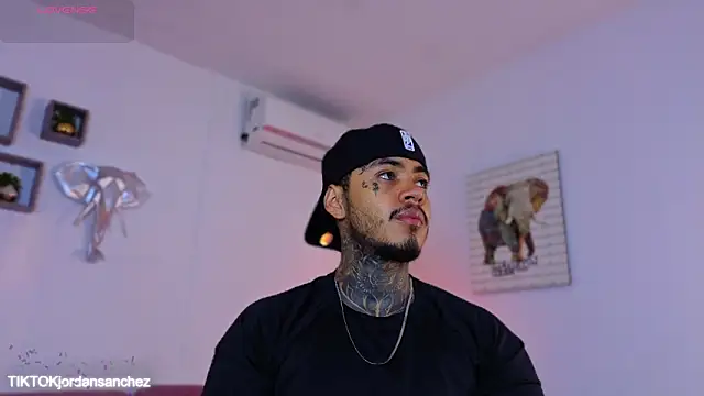 JordanSmiith  online show from January 2026 08:43:02 PM