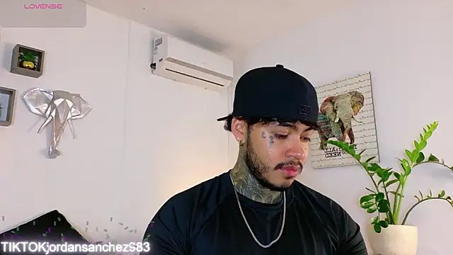 JordanSmiith  online show from February 2026 08:25:01 PM