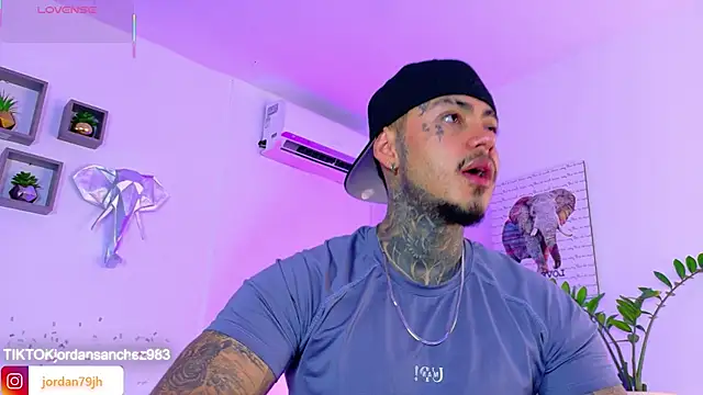 JordanSmiith  online show from June 2026 09:06:02 PM