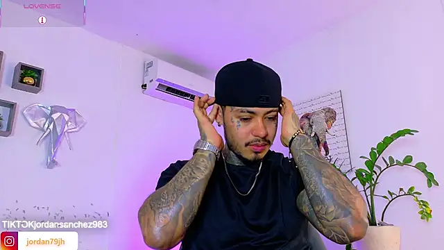 Snapshot of JordanSmiith_ chatting on June 2026 08:52:02 PM JordanSmiith online show from June 2026 08:52:02 PM