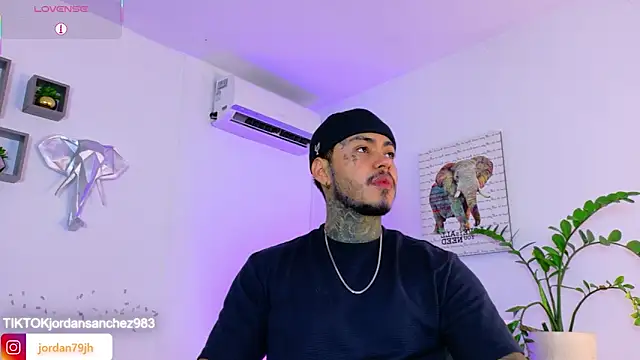 Snapshot of JordanSmiith_ chatting on June 2026 10:13:02 PM JordanSmiith online show from June 2026 10:13:02 PM