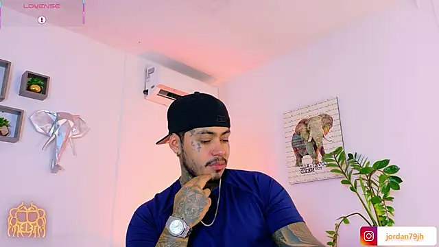 Snapshot of JordanSmiith_ chatting on June 2026 08:13:01 PM JordanSmiith online show from June 2026 08:13:01 PM