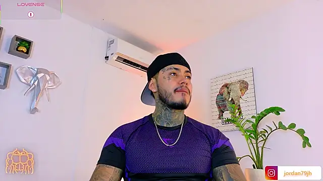 Snapshot of JordanSmiith_ chatting on July 2026 07:30:01 PM JordanSmiith online show from July 2026 07:30:01 PM